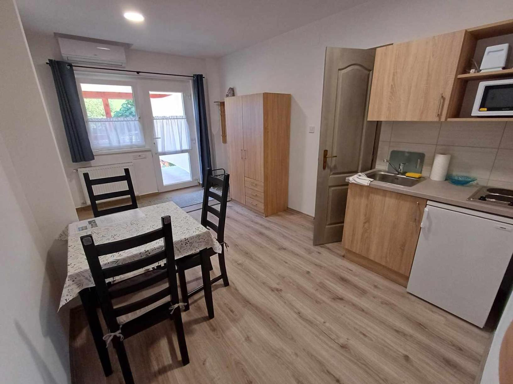Mini Zoo Apartman Nagykanizsa Exterior foto